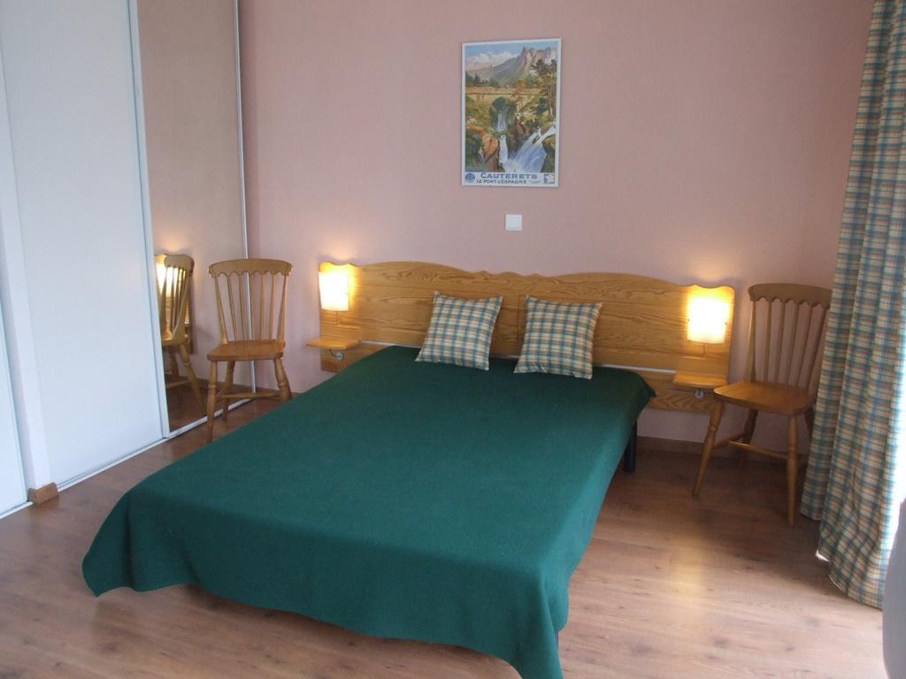 Vacances Perennes Cauterets Room photo