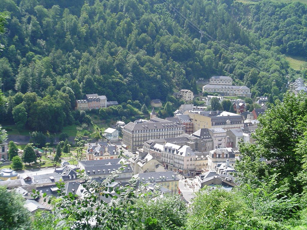 Vacances Perennes Cauterets Exterior photo