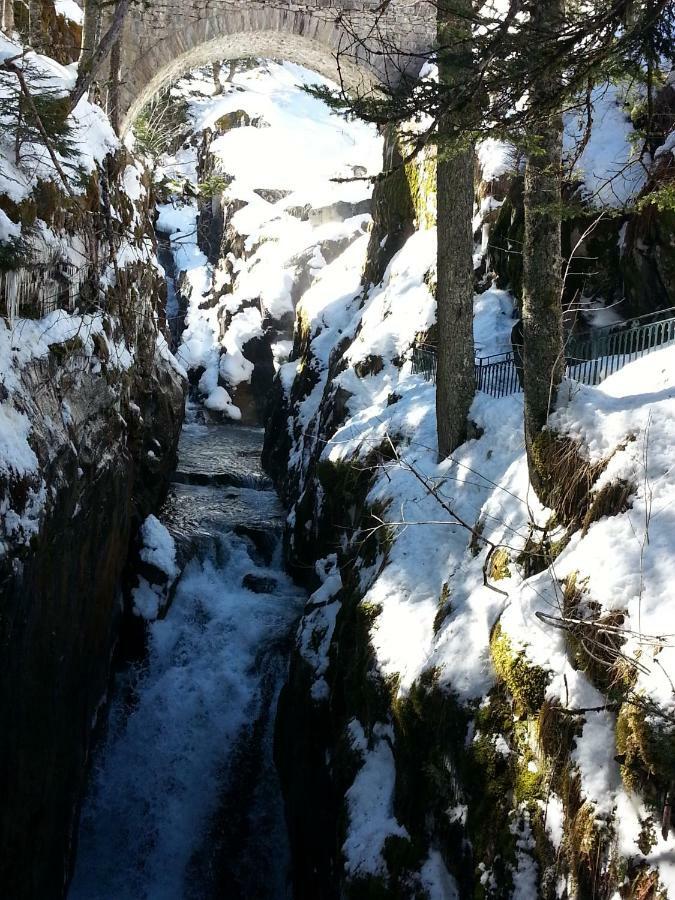 Vacances Perennes Cauterets Exterior photo
